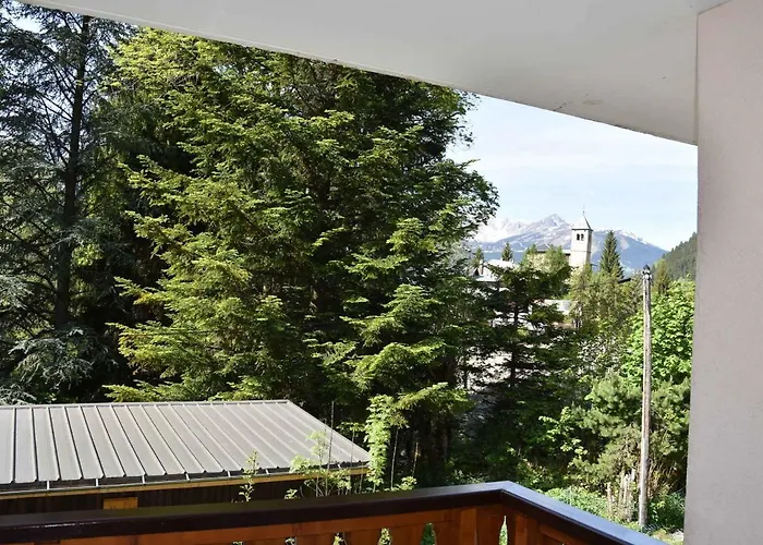Spacieux Avec Grande Terrasse Et Parking A Champagny-en-vanoise - Fr-1-464-37 Daire La Plagne